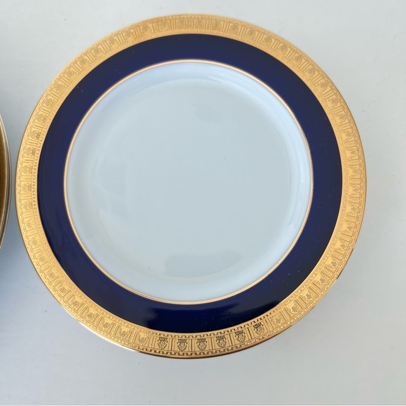 YAMASHIGE Japan 8 Pc Cobalt Blue Gold Encrusted Dinner w Salad Plates Porcelain - Picture 6 of 11